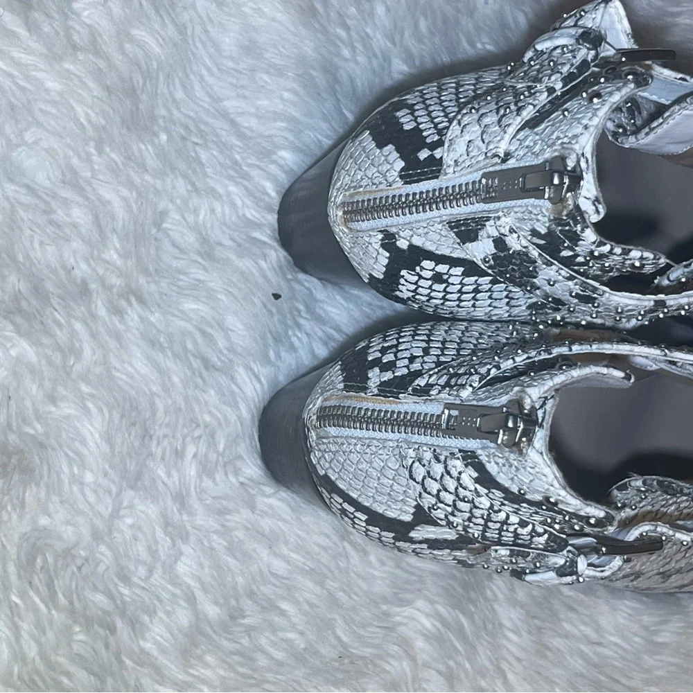 BP Women's Black and White Snake Print ankle boots size 10 - Picture 5 of 10